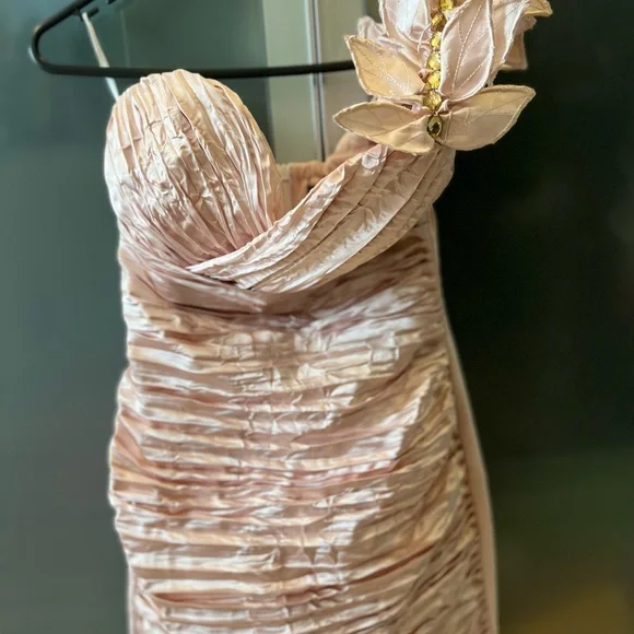 Special occasion dress - Picture 3 of 5